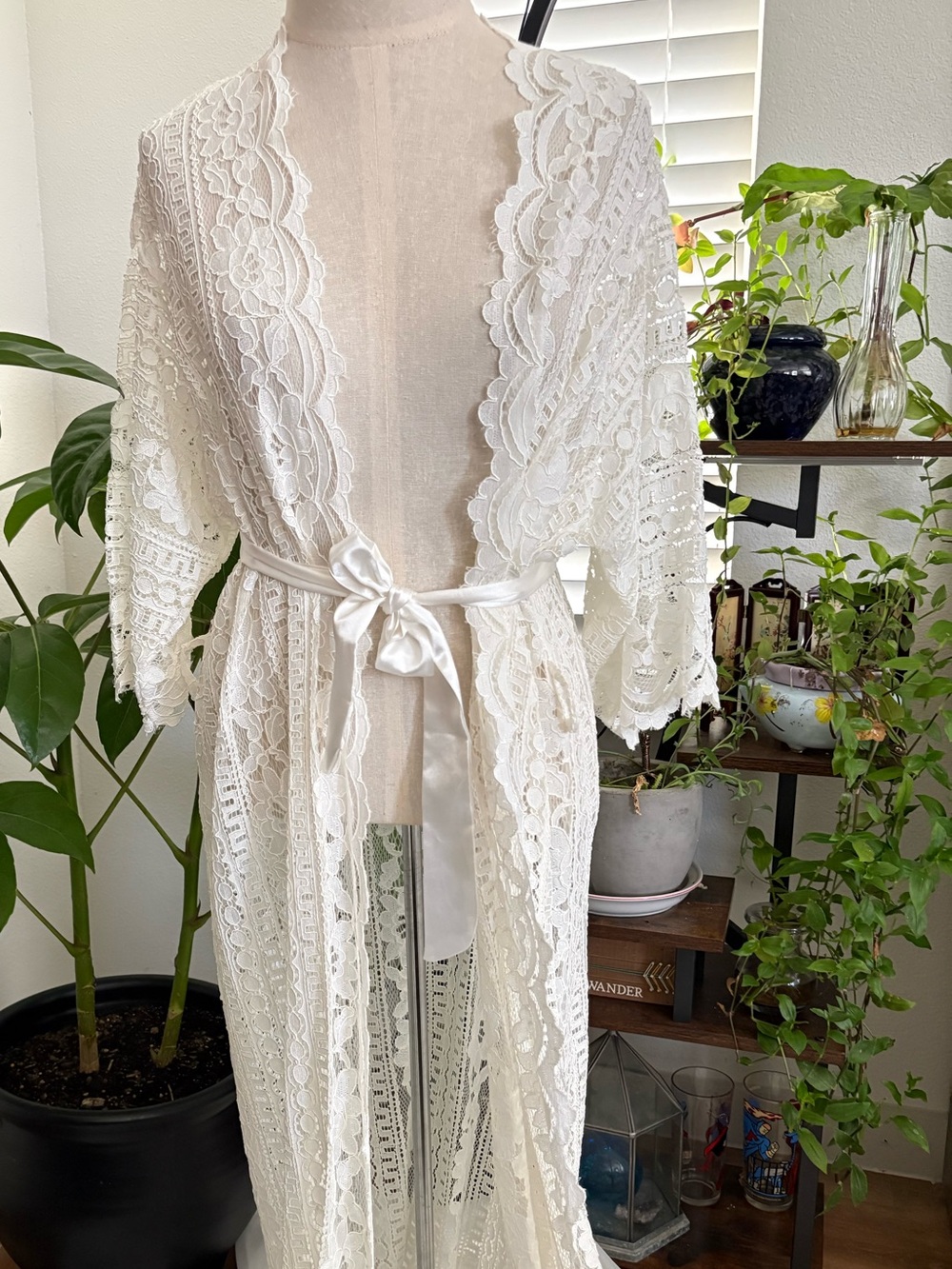 Elegant White Lace Kimono Robe - Women's Intimates